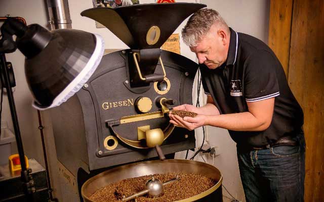 Kaffeeroesterei-dreiburgen-die-roestereiLWSFwYdDvBSNp